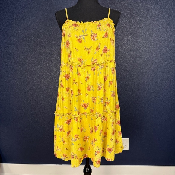 BChic Yellow Spaghetti Strap Floral Sundress, Size Large - Picture 2 of 10
